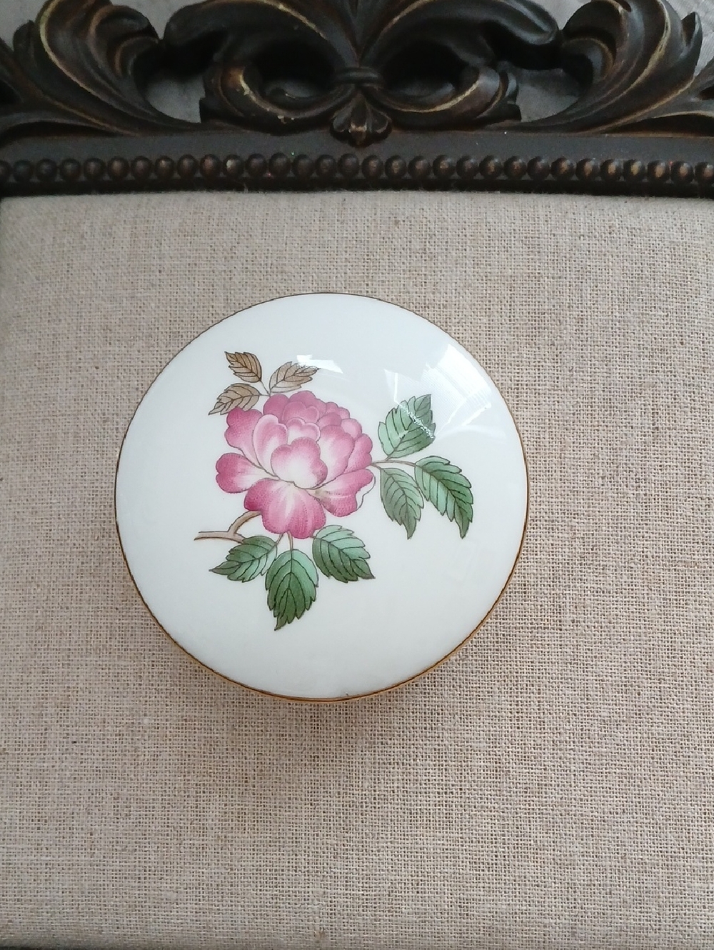 Wedgewood Charnwood Pattern Bone China Trinket Box 3" Round Discontinued